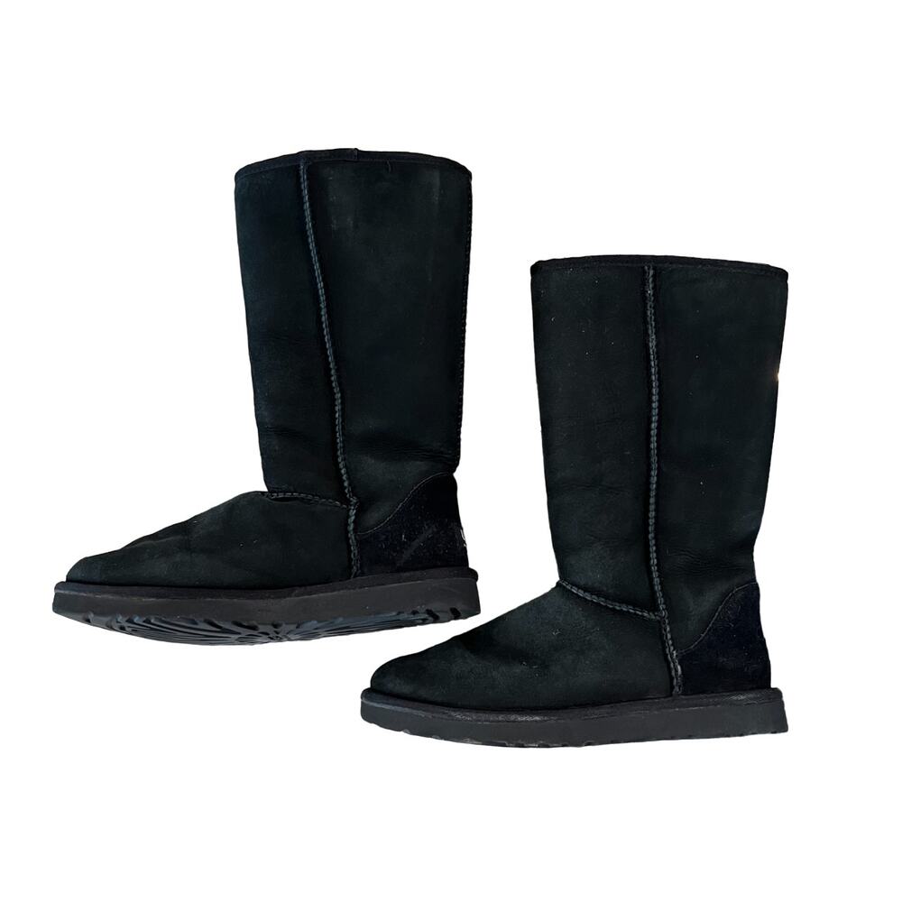 UGG Black Classic Tall II Boot - SIZE 8